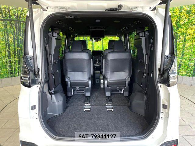 Toyota VOXY HYBRID 2024-12 7227057-10