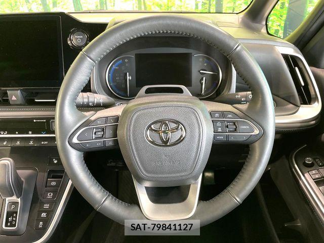 Toyota VOXY HYBRID 2024-12 7227057-11