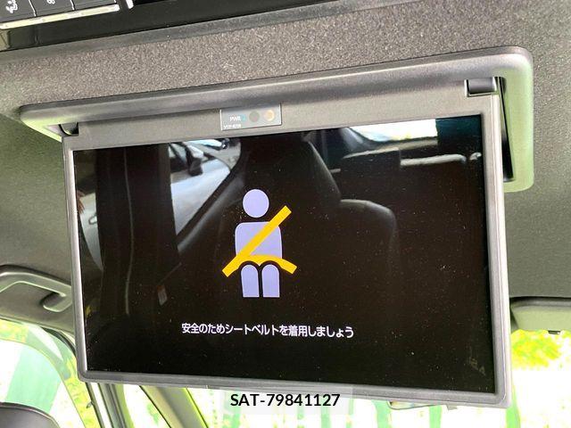 Toyota VOXY HYBRID 2024-12 7227057-2
