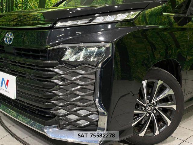 Toyota VOXY HYBRID 2023-09 7227045-13
