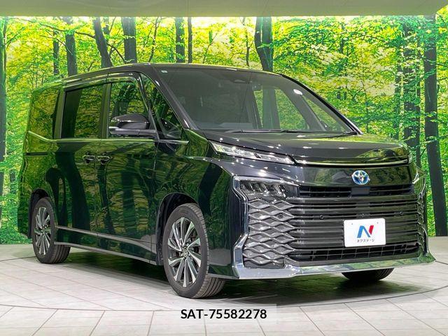 Toyota VOXY HYBRID 2023-09 7227045-17