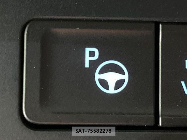 Toyota VOXY HYBRID 2023-09 7227045-7