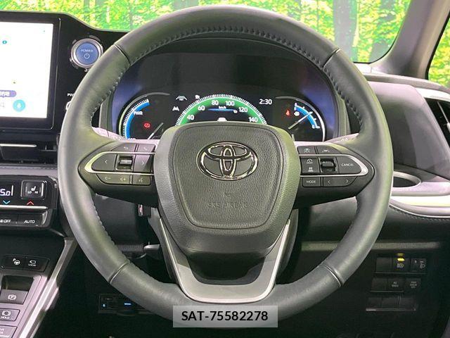 Toyota VOXY HYBRID 2023-09 7227045-8