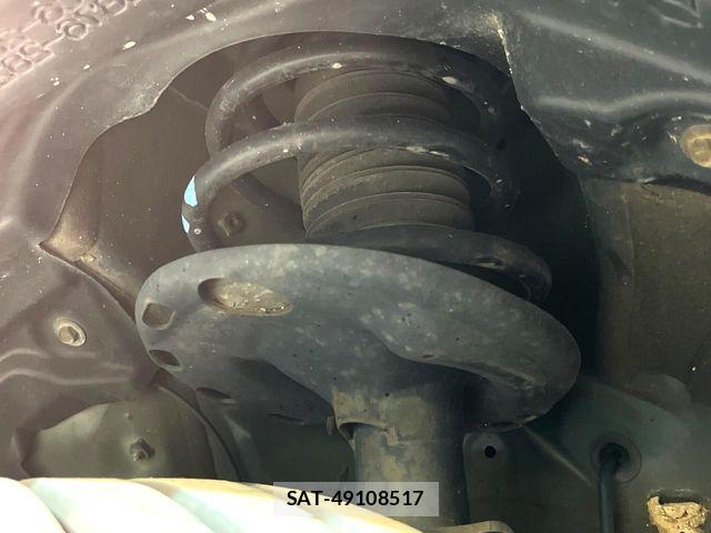 Toyota VOXY HYBRID 2017-06 7227008-19