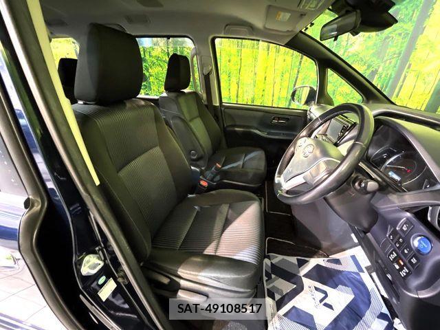 Toyota VOXY HYBRID 2017-06 7227008-7