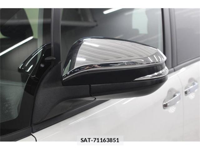 Toyota VOXY HYBRID 2018-04 7227012-14