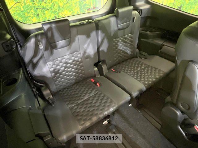 Toyota VOXY HYBRID 2025-07 7227061-9