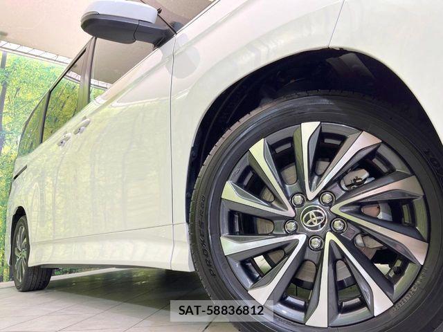 Toyota VOXY HYBRID 2025-07 7227061-13