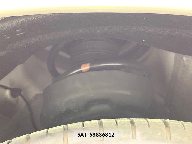 Toyota VOXY HYBRID 2025-07 7227061-19
