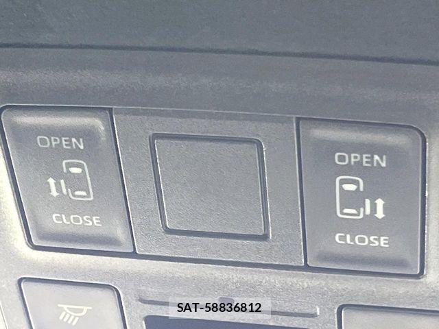 Toyota VOXY HYBRID 2025-07 7227061-4
