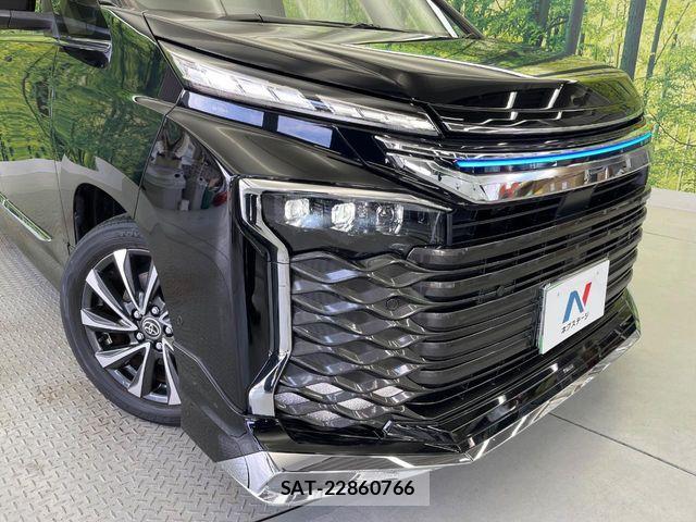 Toyota VOXY HYBRID 2022-06 7227031-13