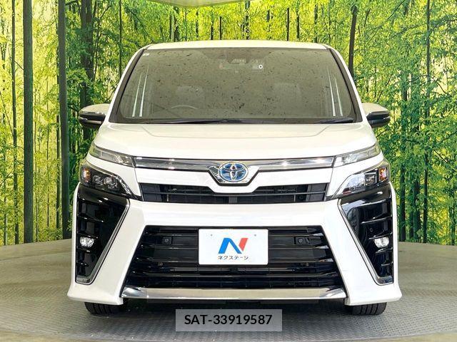 Toyota VOXY HYBRID 2021-07 7227026-14
