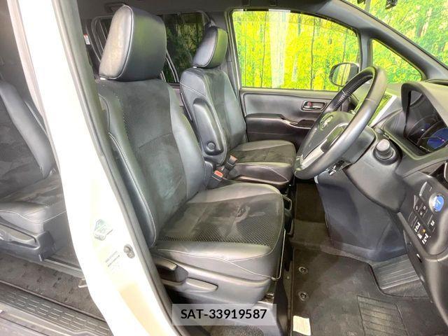 Toyota VOXY HYBRID 2021-07 7227026-7