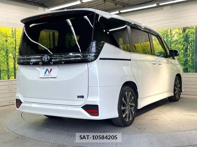 Toyota VOXY HYBRID 2022-03 7227028-16