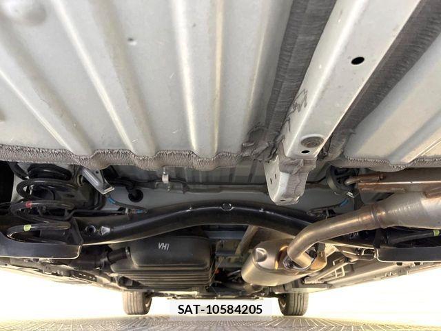 Toyota VOXY HYBRID 2022-03 7227028-18