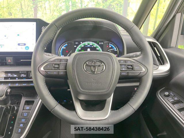 Toyota VOXY HYBRID 2023-02 7227040-11
