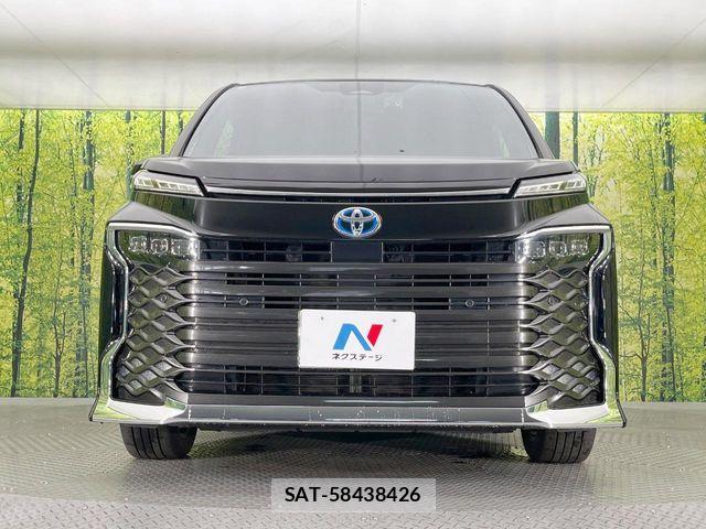 Toyota VOXY HYBRID 2023-02 7227040-14