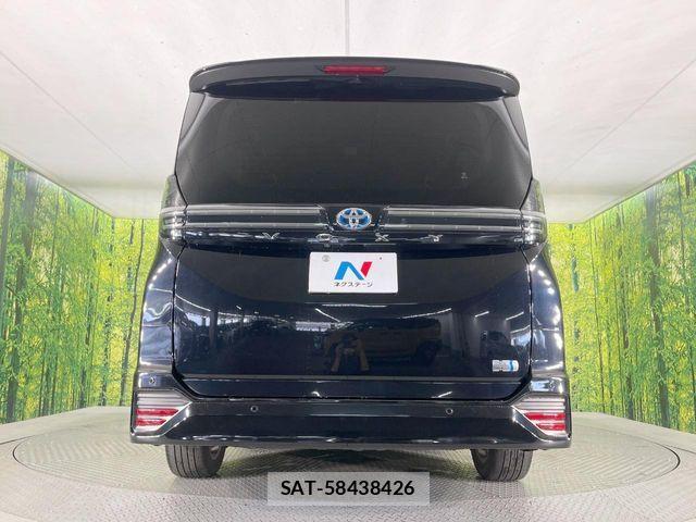 Toyota VOXY HYBRID 2023-02 7227040-15