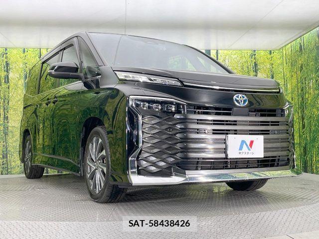 Toyota VOXY HYBRID 2023-02 7227040-16