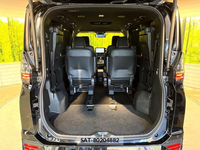 Toyota VOXY HYBRID 2023-06 7227043-10