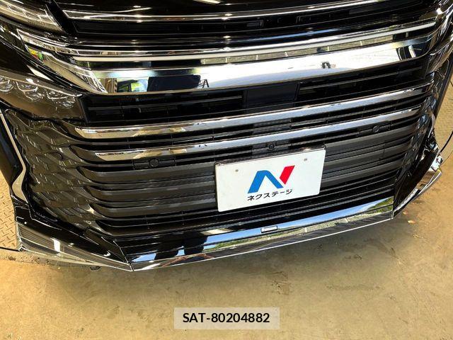 Toyota VOXY HYBRID 2023-06 7227043-2