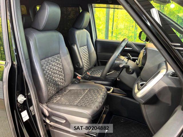 Toyota VOXY HYBRID 2023-06 7227043-8