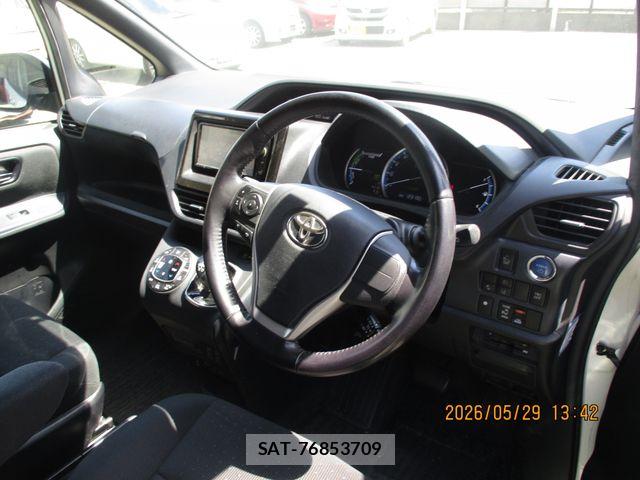 Toyota VOXY HYBRID 2016-01 7227005-9