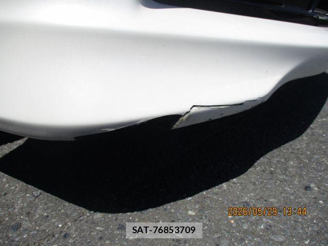 Toyota VOXY HYBRID 2016-01 7227005-27