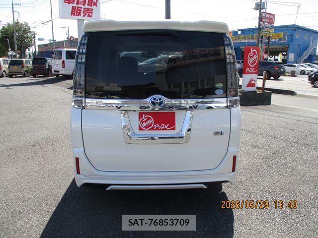 Toyota VOXY HYBRID 2016-01 7227005-6