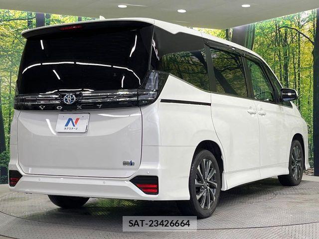Toyota VOXY HYBRID 2022-12 7227038-17