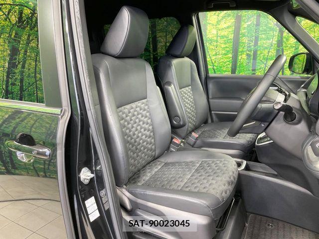 Toyota VOXY HYBRID 2022-09 7227032-6