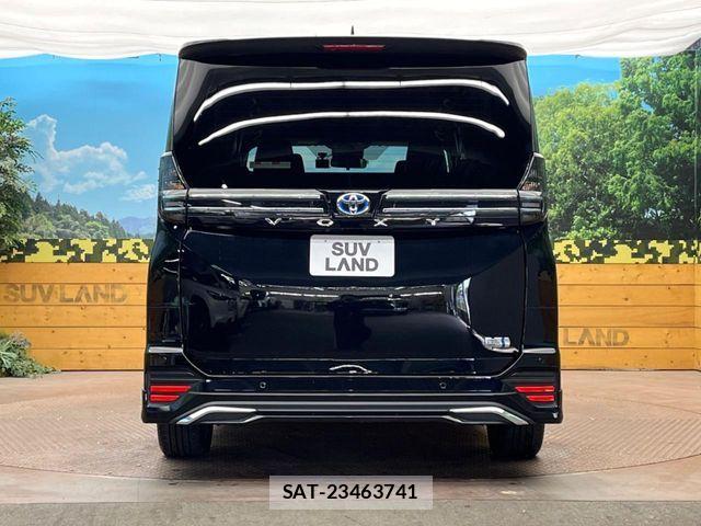 Toyota VOXY HYBRID 2023-03 7252816-15