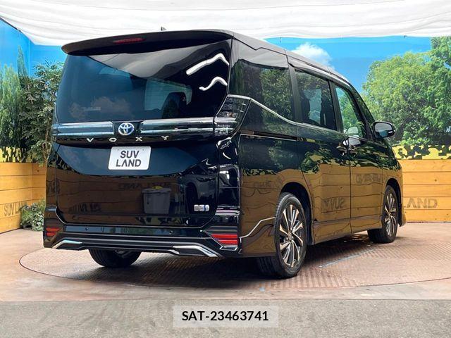 Toyota VOXY HYBRID 2023-03 7252816-17