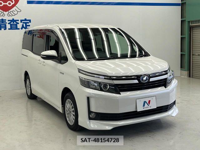 Toyota VOXY HYBRID 2017-05 7250579-16