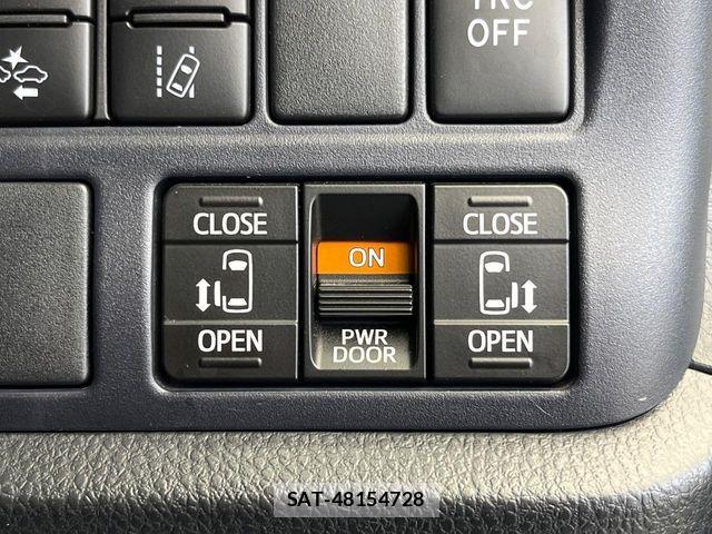 Toyota VOXY HYBRID 2017-05 7250579-3