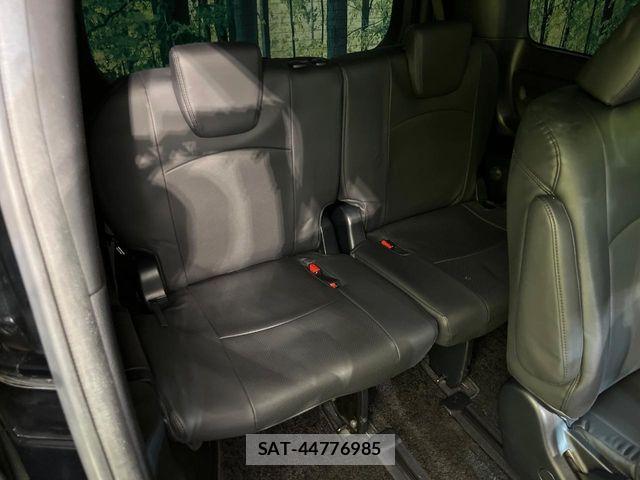 Toyota VOXY HYBRID 2019-06 7252823-9