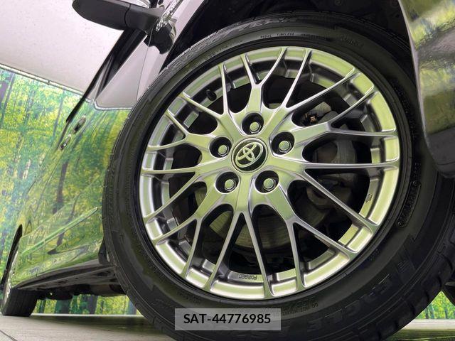 Toyota VOXY HYBRID 2019-06 7252823-13