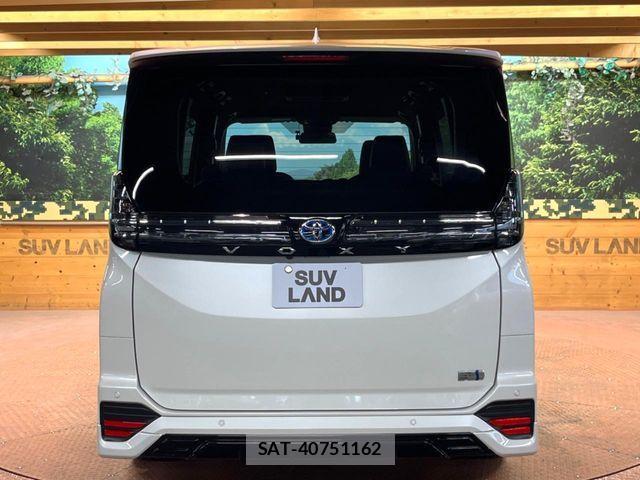 Toyota VOXY HYBRID 2024-07 7252809-16