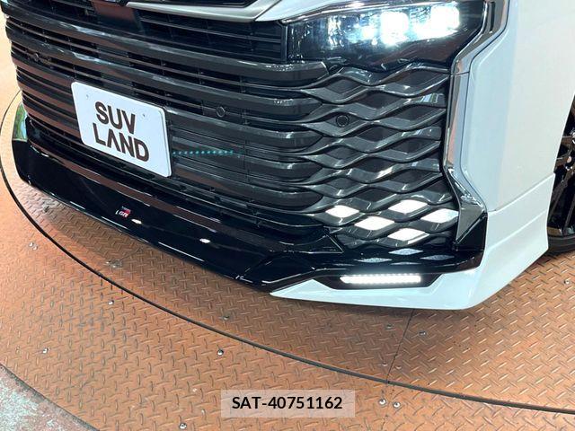 Toyota VOXY HYBRID 2024-07 7252809-2