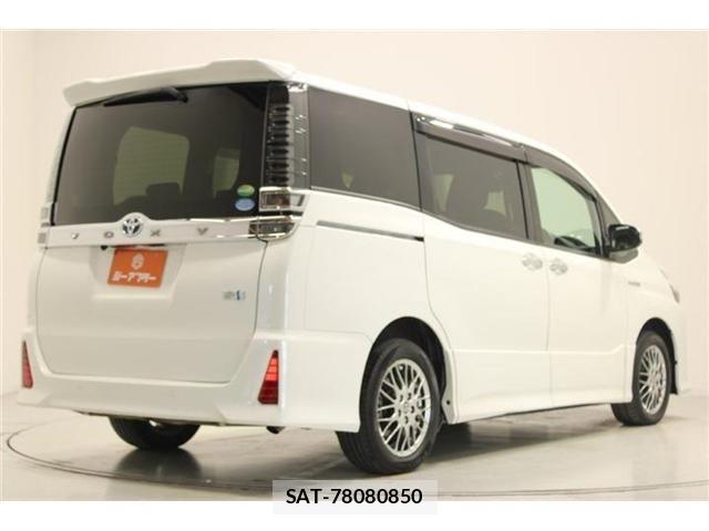 Toyota VOXY HYBRID 2019-05 7252827-11