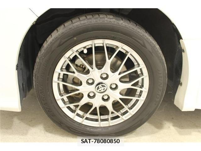 Toyota VOXY HYBRID 2019-05 7252827-24