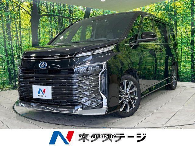 Toyota VOXY HYBRID 2023-06 7252818-0