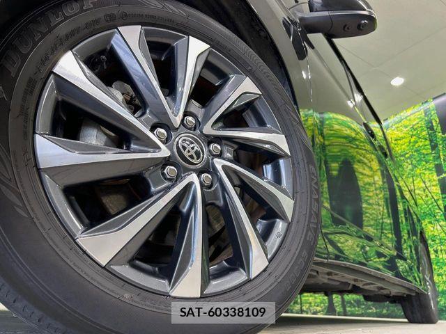 Toyota VOXY HYBRID 2023-06 7252818-13