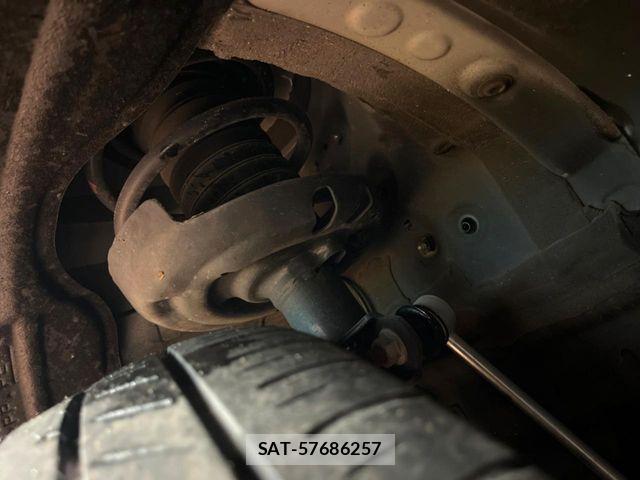 Toyota VOXY HYBRID 2023-05 7252815-19