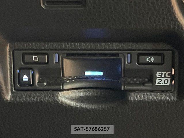 Toyota VOXY HYBRID 2023-05 7252815-7