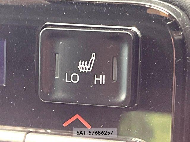 Toyota VOXY HYBRID 2023-05 7252815-8
