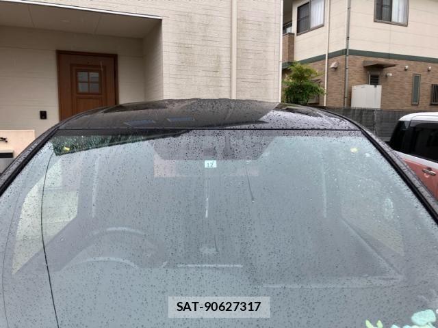 Toyota VOXY HYBRID 2015-12 7252826-2