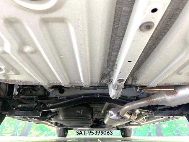 Toyota VOXY HYBRID 2023-09 7252810-18