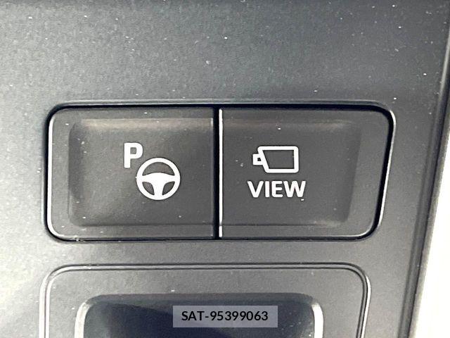 Toyota VOXY HYBRID 2023-09 7252810-6