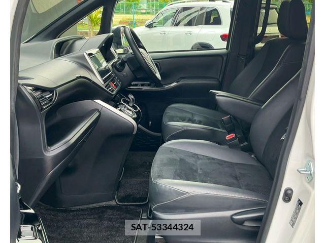 Toyota VOXY HYBRID 2021-03 7252821-20